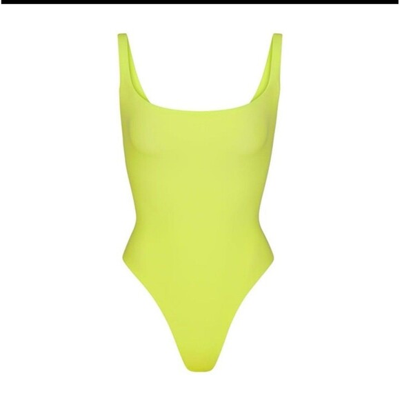 NWT Skims Fits Everybody Square Neck Bodysuit in green highlighter, Size XSmall - Picture 1 of 7